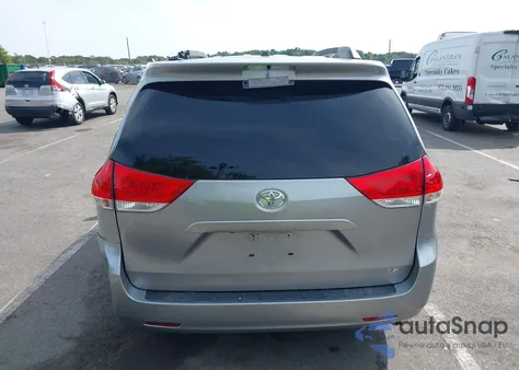 2011 Toyota Sienna Le V6 from USA, damaged, VIN 5TDKK3DC5BS005977